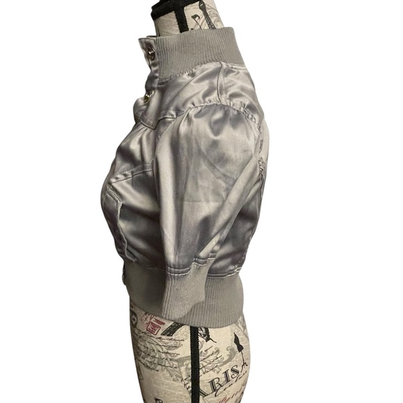 Paris Blues Silver Button-Up Crop Top - Picture 2 of 8